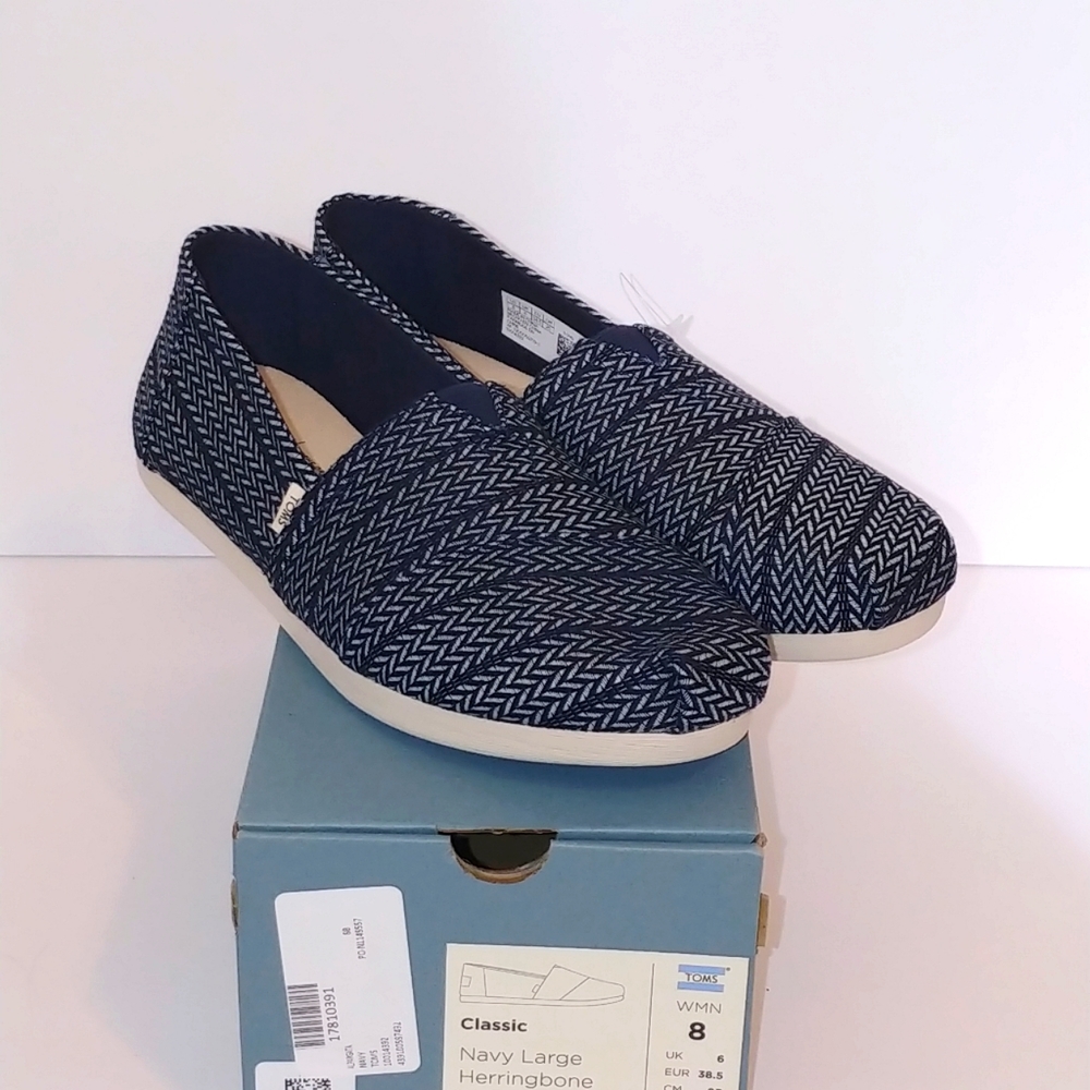 TOMS womens size 8 Navy